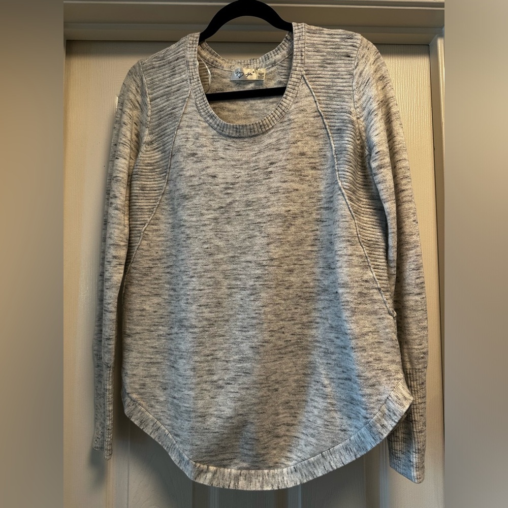 Extremely soft gray sweater, size M, only worn a few times